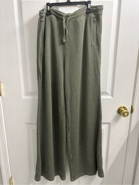 Aerie Waffle Knit Wide Leg Sweatpants Large Olive Green Loungewear Comfort Cozy